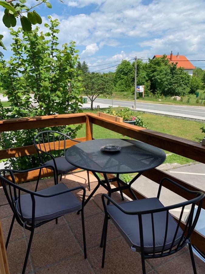 Apartments Kristic Rakovica Buitenkant foto